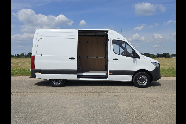 Mercedes-Benz Sprinter 315 1.9 CDI L2H2 RWD - Euro 6 - AUTOMAAT - 150 Pk - MBUX - ParkeerCamera -