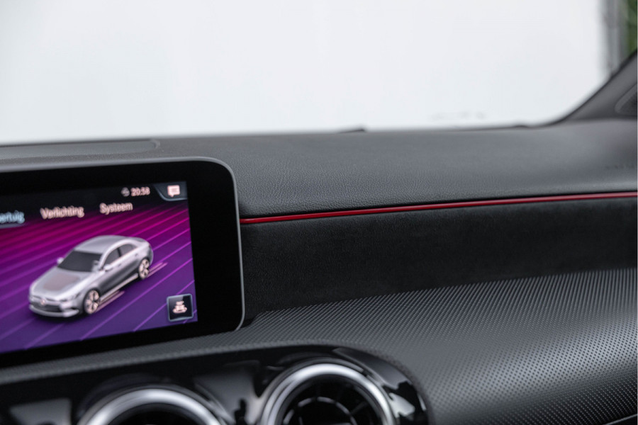 Mercedes-Benz A-Klasse 200 Launch Edition Premium Plus AMG Pano 19''