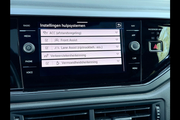 Volkswagen Taigo 1.5 TSI 3x R-Line Pano/AppleCarPlay