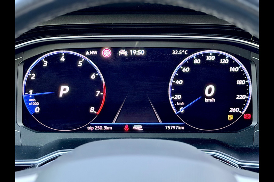 Volkswagen Taigo 1.5 TSI 3x R-Line Pano/AppleCarPlay