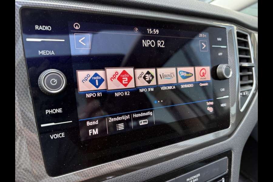 Volkswagen Golf Sportsvan 1.5 TSI ACT DSG Comfortline SCHUIFDAK/CAMERA/DODEHOEK/ADAPT.CRUISE