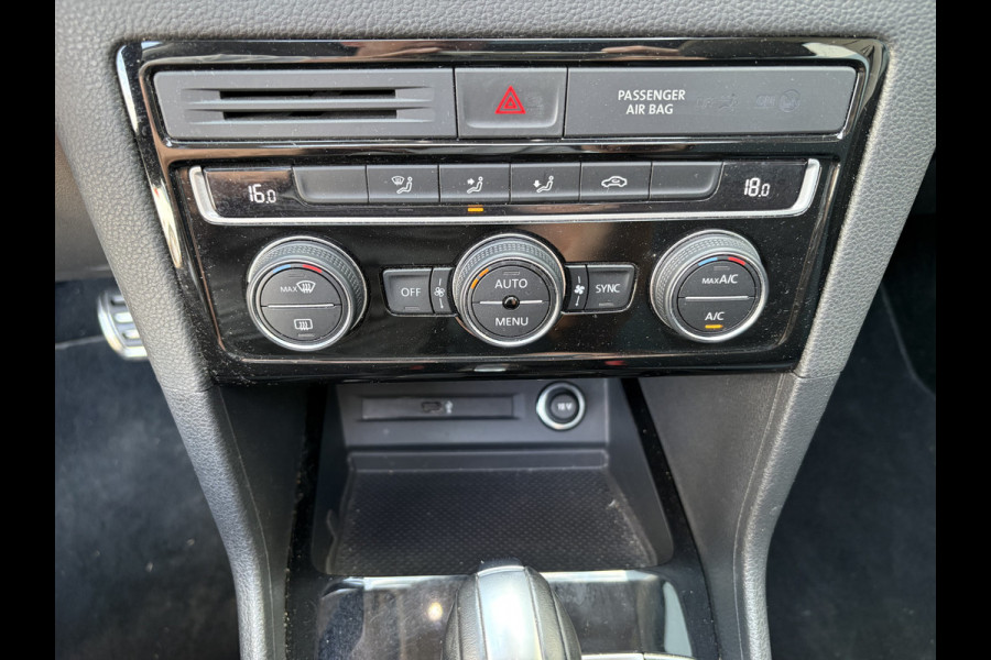 Volkswagen Golf Sportsvan 1.5 TSI ACT DSG Comfortline SCHUIFDAK/CAMERA/DODEHOEK/ADAPT.CRUISE