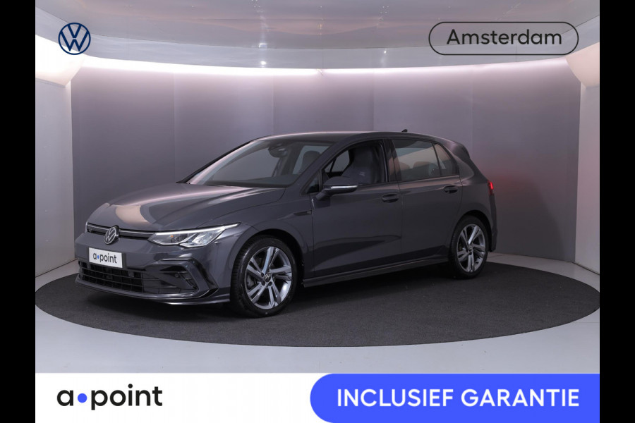 Volkswagen Golf 1.5 eTSI R-Line 130 pk Automaat (DSG) | Navigatie via App | Parkeersensoren | Autom. airco | LED koplampen | R-Line |