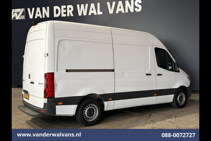 Mercedes-Benz Sprinter 315 CDI 150pk L2H2 Euro6 Airco | Camera | Apple Carplay | Android Auto Parkeersensoren, 270 Graden Achterdeuren, Bijrijdersbank