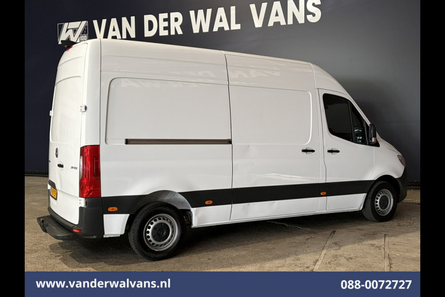 Mercedes-Benz Sprinter 211 CDI 115pk L2H2 Euro6 Airco | Trekhaak | Bijrijdersbank Bluetooth telefoonvoorbereiding