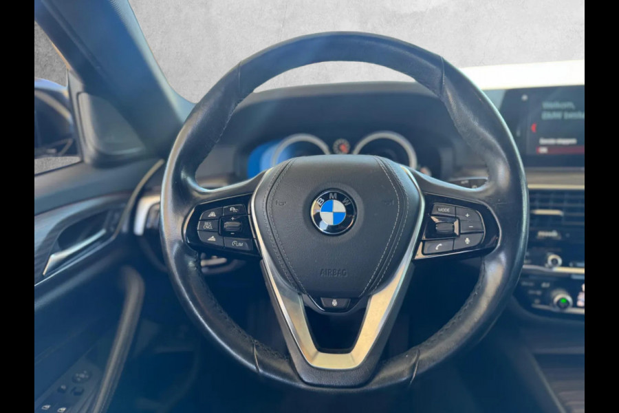 BMW 5 Serie Touring 530i High Executive (Goed OndH, Trekhaak, 360 Camera, Navi, Stoel/stuur VerW, Camera, Comfort Stoelen, Etc)