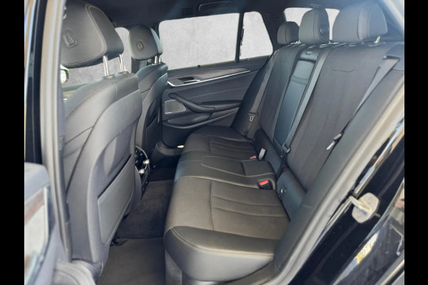 BMW 5 Serie Touring 530i High Executive (Goed OndH, Trekhaak, 360 Camera, Navi, Stoel/stuur VerW, Camera, Comfort Stoelen, Etc)