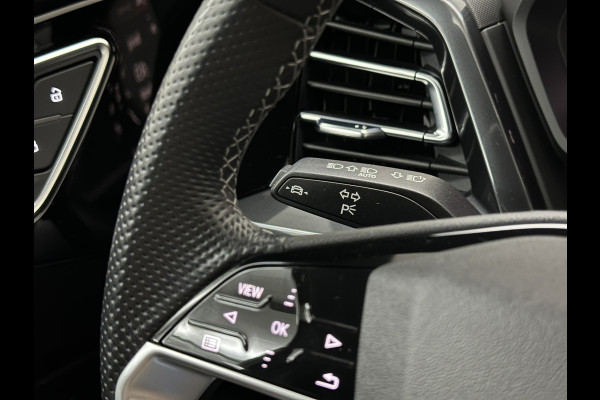 Audi Q4 Sportback e-tron 40 S-Line 77 kWh | Sportstoelen | SOH 98,5 % | H-Leder | ACC | Lane ass. | Virtual + | Black-Optic | Stoelverwarming | 5x Q4 OP VOORRAAD! | Camera | Matrix-Led | Getint Glas | Zwarte Hemelbekleding | MMi+ | 3-Zone Clima | Bovag Garantie |