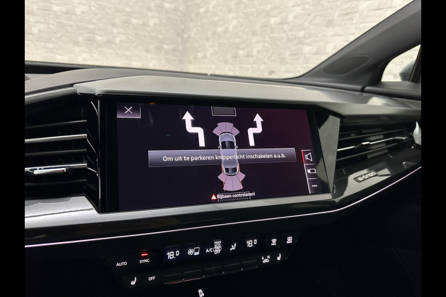 Audi Q4 Sportback e-tron 40 S-Line 77 kWh | Sportstoelen | SOH 98,5 % | H-Leder | ACC | Lane ass. | Virtual + | Black-Optic | Stoelverwarming | 5x Q4 OP VOORRAAD! | Camera | Matrix-Led | Getint Glas | Zwarte Hemelbekleding | MMi+ | 3-Zone Clima | Bovag Garantie |