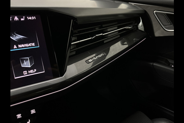 Audi Q4 Sportback e-tron 40 S-Line 77 kWh | Sportstoelen | SOH 98,5 % | H-Leder | ACC | Lane ass. | Virtual + | Black-Optic | Stoelverwarming | 5x Q4 OP VOORRAAD! | Camera | Matrix-Led | Getint Glas | Zwarte Hemelbekleding | MMi+ | 3-Zone Clima | Bovag Garantie |