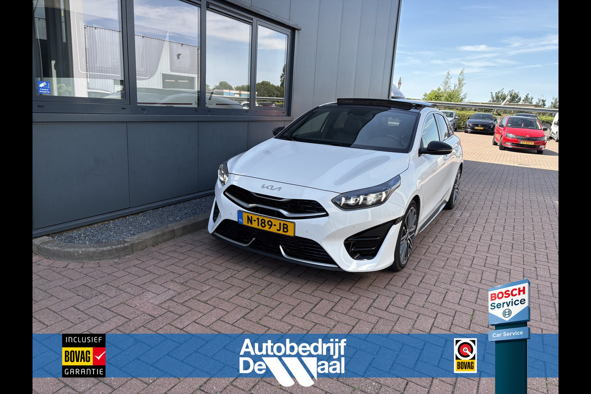 Kia ProCeed 1.5 T-GDi 160pk Automaat GT-PlusLine SCHUIFDAK/LEDER/JBL/CAMERA/KEYLESS/18INCH