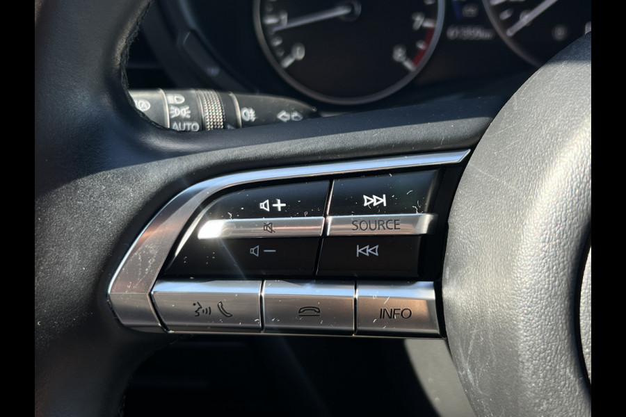 Mazda 3 2.0 e-SkyActiv-X M Hybrid 186 Luxury | Bose Audio | ACC | 360 Camera | LED