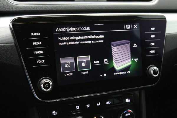 Škoda Superb Combi 1.4 TSI iV Business 218 PK Edition Plus PHEV, Climate Control, Adap. Cruise Control, Carplay,