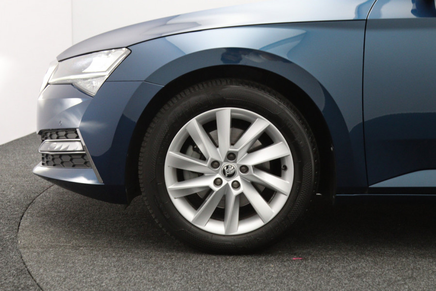 Škoda Superb Combi 1.4 TSI iV Business 218 PK Edition Plus PHEV, Climate Control, Adap. Cruise Control, Carplay,