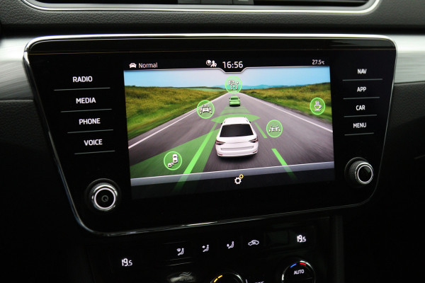 Škoda Superb Combi 1.4 TSI iV Business 218 PK Edition Plus PHEV, Climate Control, Adap. Cruise Control, Carplay,