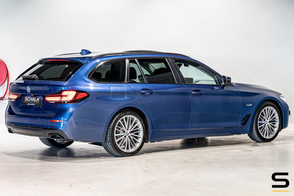 BMW 5 Serie Touring 530e|Cam|Pano|Comfort|HUD|Acc+|Nappa|APK