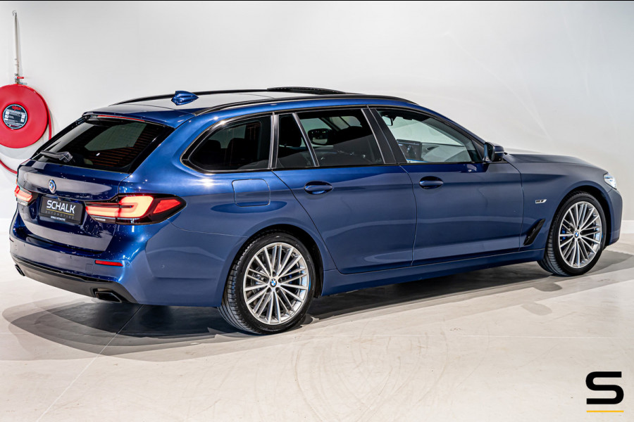 BMW 5 Serie Touring 530e|Cam|Pano|Comfort|HUD|Acc+|Nappa|APK