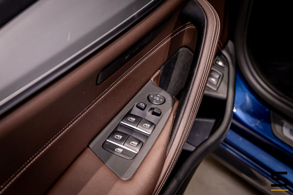 BMW 5 Serie Touring 530e|Cam|Pano|Comfort|HUD|Acc+|Nappa|APK