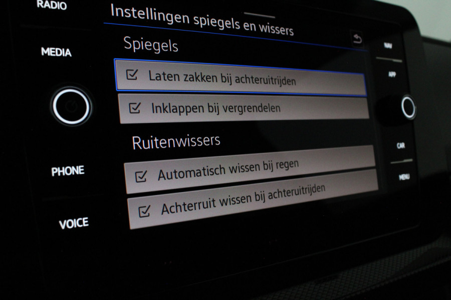Volkswagen T-Cross 1.0 TSI Life Edition > Camera/ACC/Navi/Keyless/17inch...
