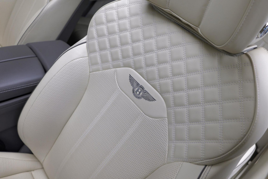 Bentley Bentayga 3.0 V6 Hybrid |Naim|Panorama|Carbon|BTW|