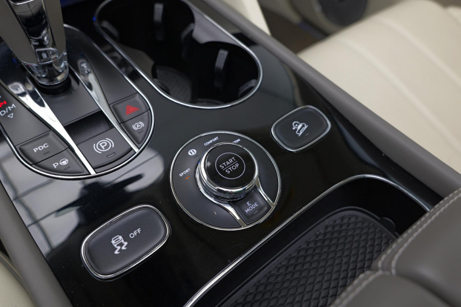 Bentley Bentayga 3.0 V6 Hybrid |Naim|Panorama|Carbon|BTW|