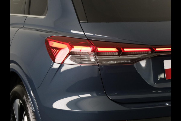 Audi Q4 e-tron Advanced edition 82 kWh 286 PK | Techniekpakket plus | Privacy glas | Trekhaak | Exterieurdetails carross.kleur |