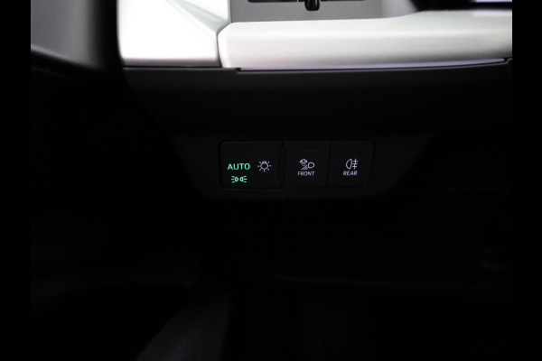 Audi Q4 e-tron Advanced edition 82 kWh 286 PK | Techniekpakket plus | Privacy glas | Trekhaak | Exterieurdetails carross.kleur |
