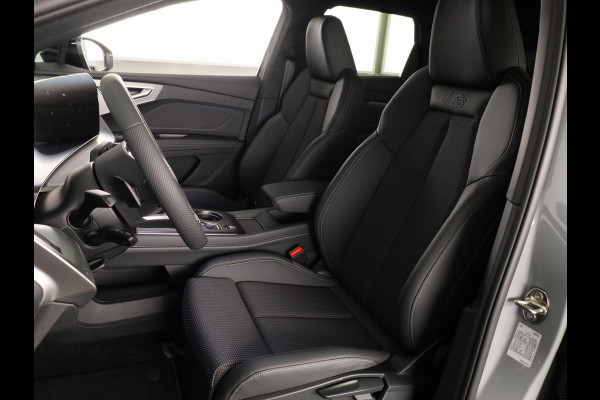 Audi Q4 e-tron S edition 82 KWh 286 pk | Optiekpakket zwart-glanzend | Privacy glas | Trekhaak | Leder/stof interieur |
