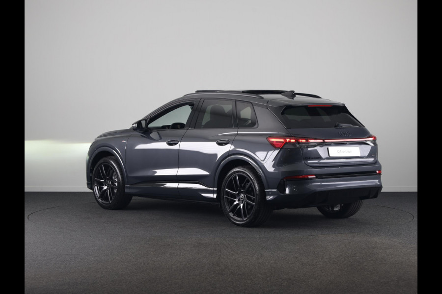Audi Q4 e-tron S edition Quattro 82KWh 340 pk | Techniekpakket Pro | elektrische stoelen | Glazen panoramadak | head-up display  |