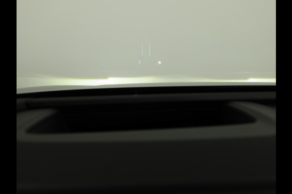 Audi Q4 e-tron S edition Quattro 82KWh 340 pk | Techniekpakket Pro | elektrische stoelen | Glazen panoramadak | head-up display  |