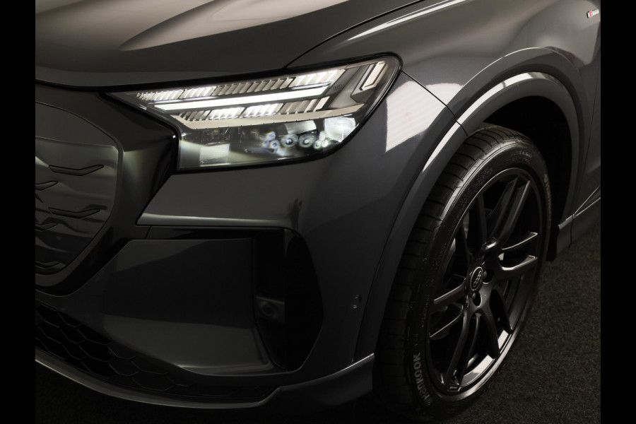 Audi Q4 e-tron S edition Quattro 82KWh 340 pk | Techniekpakket Pro | elektrische stoelen | Glazen panoramadak | head-up display  |