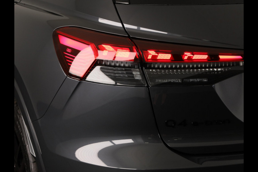 Audi Q4 e-tron S edition Quattro 82KWh 340 pk | Techniekpakket Pro | elektrische stoelen | Glazen panoramadak | head-up display  |