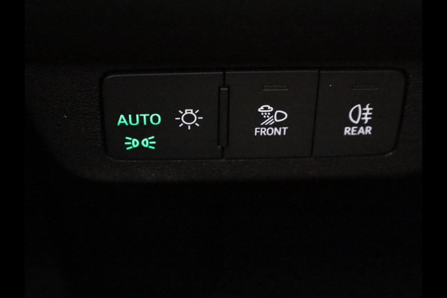 Audi Q4 e-tron S edition Quattro 82KWh 340 pk | Techniekpakket Pro | elektrische stoelen | Glazen panoramadak | head-up display  |