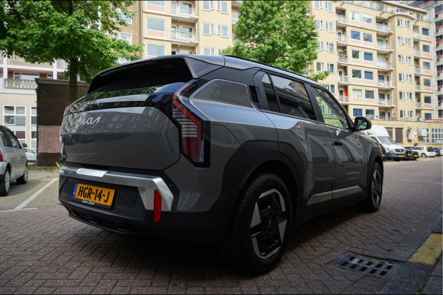 Kia EV3 Plus 81.4 kWh | Adaptieve cruise + Lane dep | 605km WLTP | Apple Carplay | Verwarde stoelen + stuurwiel | Keyless |