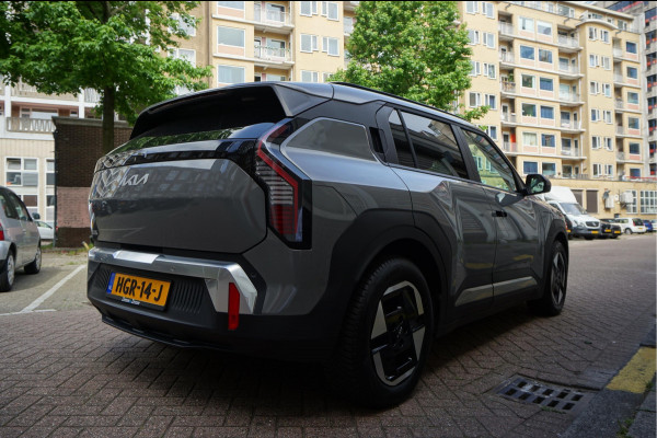 Kia EV3 Plus 81.4 kWh | Adaptieve cruise + Lane dep | 605km WLTP | Apple Carplay | Verwarde stoelen + stuurwiel | Keyless |