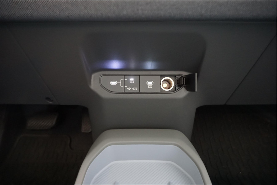 Kia EV3 Plus 81.4 kWh | Adaptieve cruise + Lane dep | 605km WLTP | Apple Carplay | Verwarde stoelen + stuurwiel | Keyless |