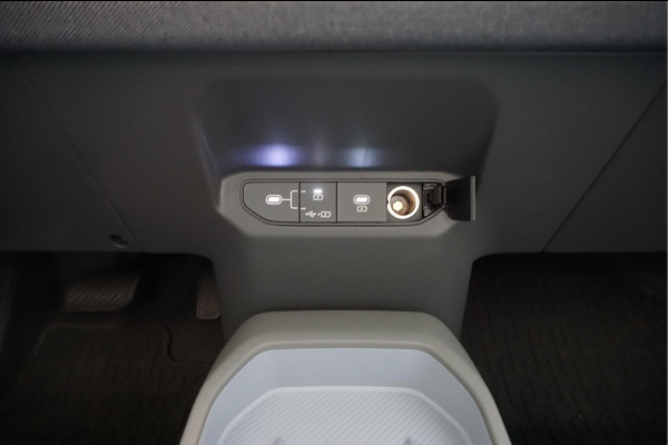 Kia EV3 Plus 81.4 kWh | Adaptieve cruise + Lane dep | 605km WLTP | Apple Carplay | Verwarde stoelen + stuurwiel | Keyless |