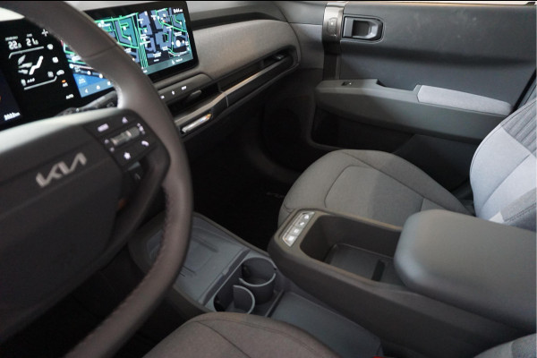 Kia EV3 Plus 81.4 kWh | Adaptieve cruise + Lane dep | 605km WLTP | Apple Carplay | Verwarde stoelen + stuurwiel | Keyless |