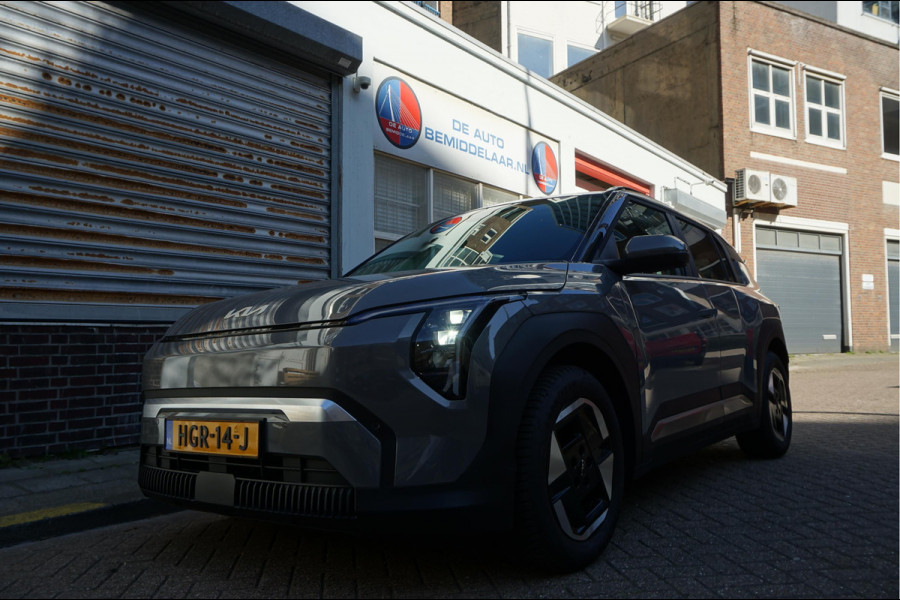 Kia EV3 Plus 81.4 kWh | Adaptieve cruise + Lane dep | 605km WLTP | Apple Carplay | Verwarde stoelen + stuurwiel | Keyless |