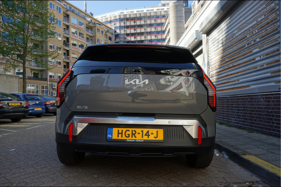 Kia EV3 Plus 81.4 kWh | Adaptieve cruise + Lane dep | 605km WLTP | Apple Carplay | Verwarde stoelen + stuurwiel | Keyless |