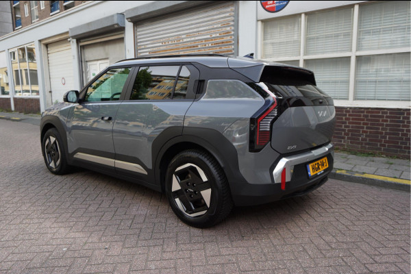Kia EV3 Plus 81.4 kWh | Adaptieve cruise + Lane dep | 605km WLTP | Apple Carplay | Verwarde stoelen + stuurwiel | Keyless |
