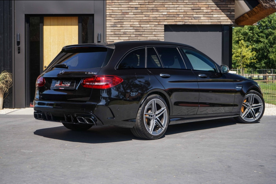 Mercedes-Benz C-Klasse C63S AMG 63 S Estate Ceramic/Pano/Carbon/Track/510PK/26DKM