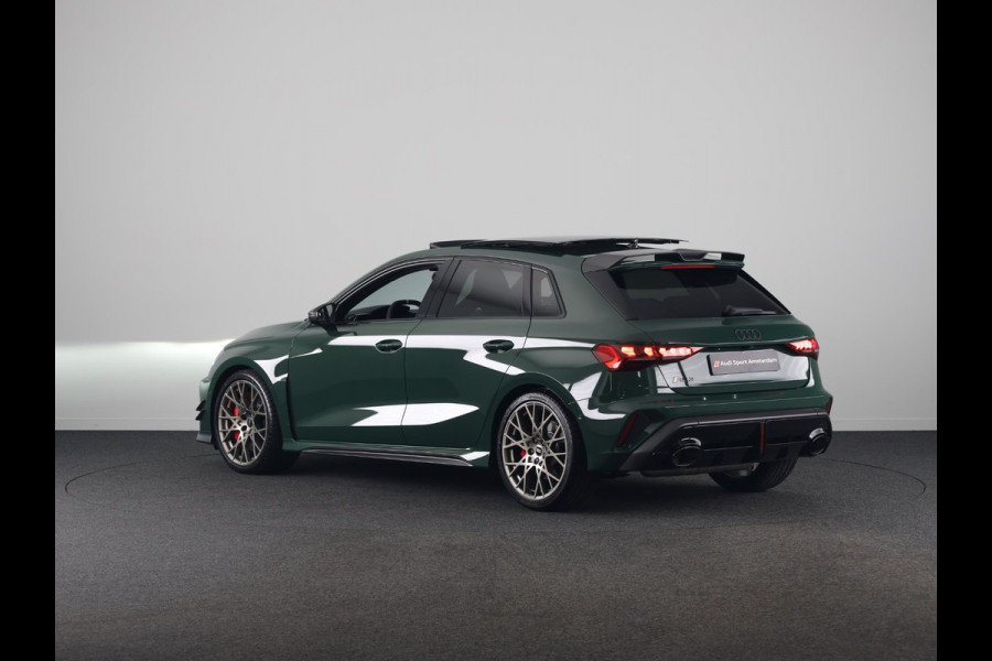Audi RS3 Sportback Competition Limited 2.5 FSI 295 kW / 400 PK SB | 586 / 750  gelimiteerde oplage | Audi Exclusive Malachite Green | Panoramadak | Sonos | HUD |