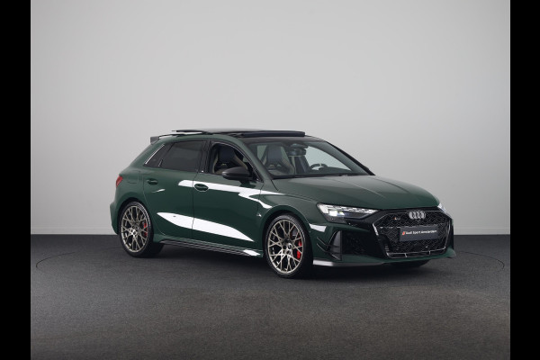 Audi RS3 Sportback Competition Limited 2.5 FSI 295 kW / 400 PK SB | 586 / 750  gelimiteerde oplage | Audi Exclusive Malachite Green | Panoramadak | Sonos | HUD |