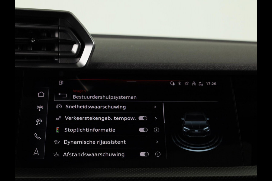 Audi RS3 Sportback Competition Limited 2.5 FSI 295 kW / 400 PK SB | 586 / 750  gelimiteerde oplage | Audi Exclusive Malachite Green | Panoramadak | Sonos | HUD |