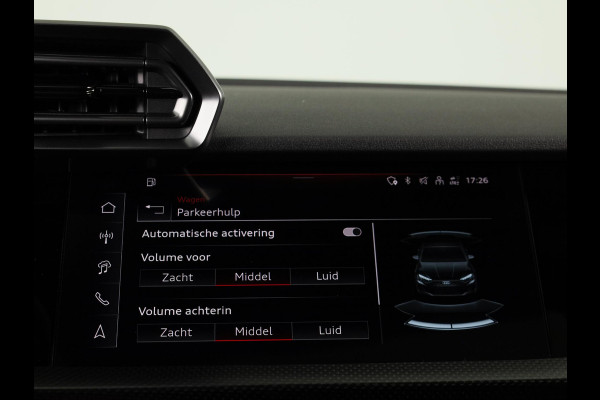 Audi RS3 Sportback Competition Limited 2.5 FSI 295 kW / 400 PK SB | 586 / 750  gelimiteerde oplage | Audi Exclusive Malachite Green | Panoramadak | Sonos | HUD |