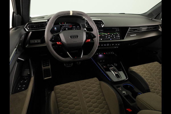 Audi RS3 Sportback Competition Limited 2.5 FSI 295 kW / 400 PK SB | 586 / 750  gelimiteerde oplage | Audi Exclusive Malachite Green | Panoramadak | Sonos | HUD |