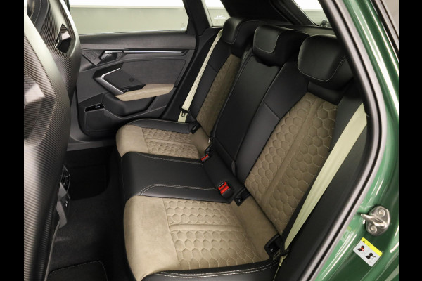 Audi RS3 Sportback Competition Limited 2.5 FSI 295 kW / 400 PK SB | 586 / 750  gelimiteerde oplage | Audi Exclusive Malachite Green | Panoramadak | Sonos | HUD |