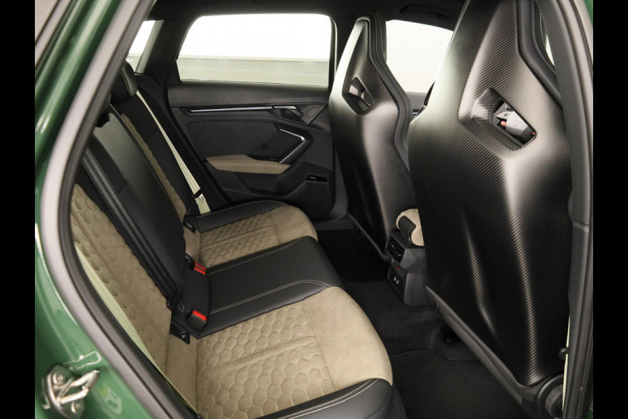Audi RS3 Sportback Competition Limited 2.5 FSI 295 kW / 400 PK SB | 586 / 750  gelimiteerde oplage | Audi Exclusive Malachite Green | Panoramadak | Sonos | HUD |