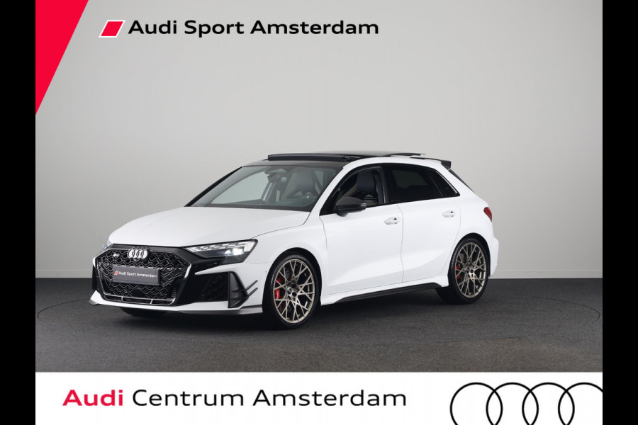 Audi RS3 Sportback Competition Limited 2.5 TFSI 295 kW / 400 PK SB | 599 / 750  gelimiteerde oplage | Audi Exclusive Matte Gletsjerwit | Panoramadak | Sonos | HUD |